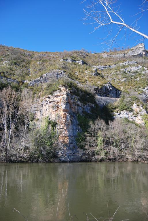 Mas De Garrigue Bed & Breakfast Calvignac Exterior photo