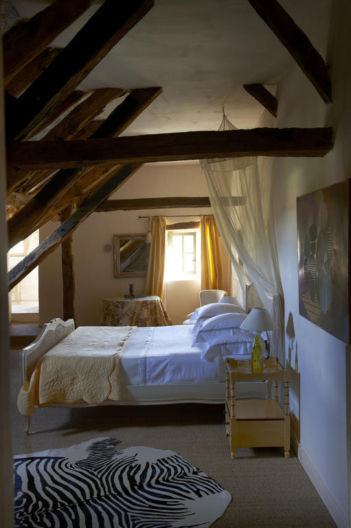 Mas De Garrigue Bed & Breakfast Calvignac Room photo