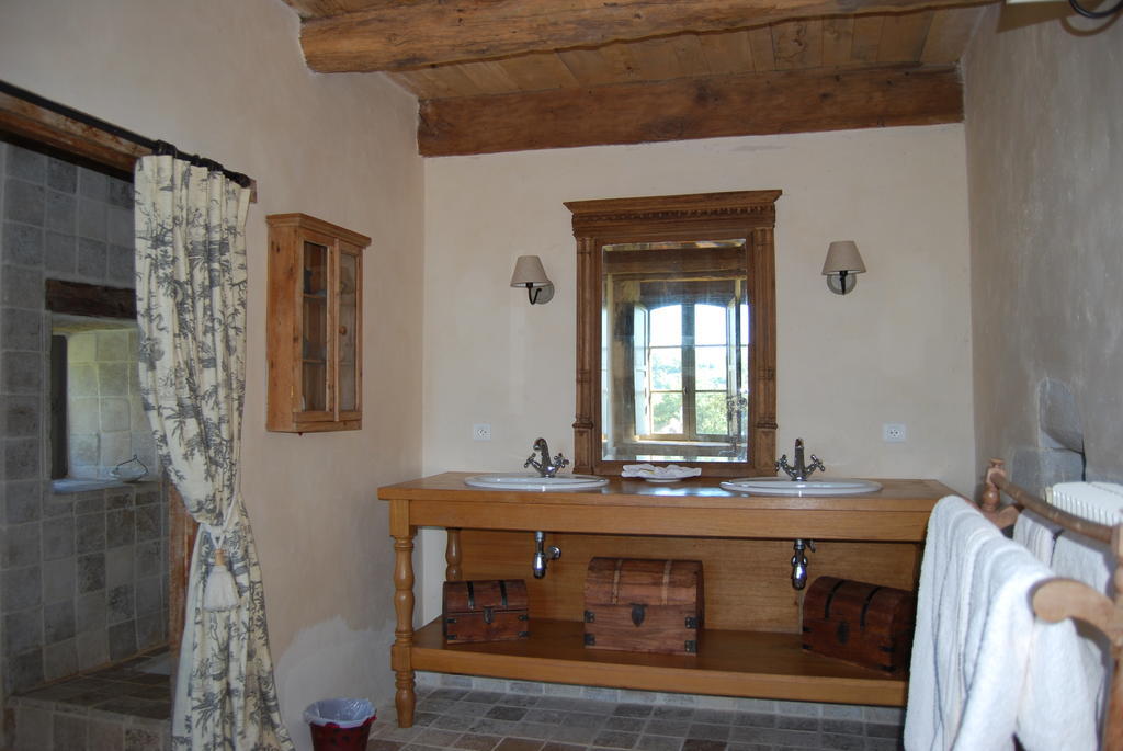 Mas De Garrigue Bed & Breakfast Calvignac Exterior photo